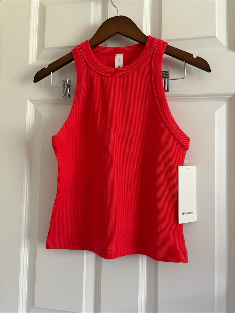 lululemon athletica Women's Melon Colored Ribbed Tank